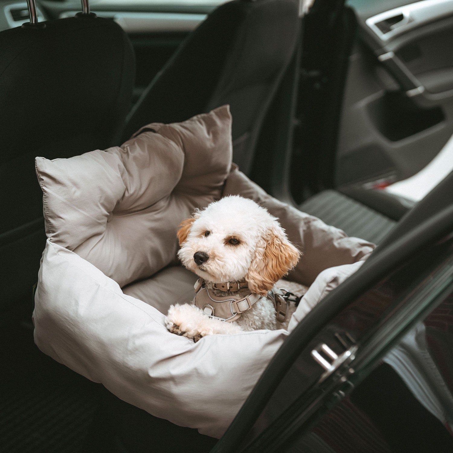 HUNTER 2-in-1 Autositz und Reisebett Seoul