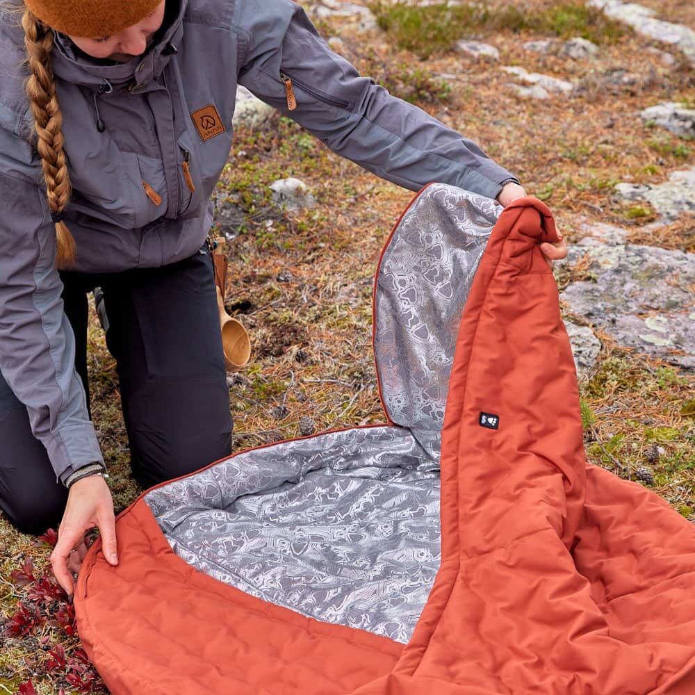 HURTTA Sleepover Hunde-Schlafsack